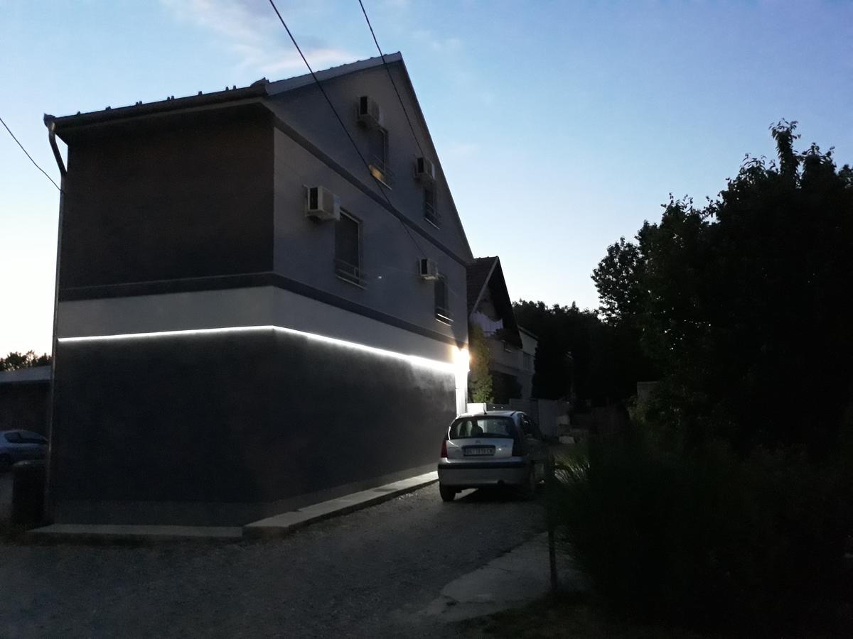 Apartments Popovic Belgrade Extérieur photo